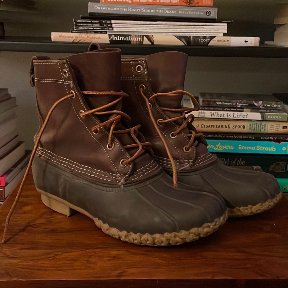 LL Bean Classic Women’s Bean Boot Dark Brown Leather size 7M